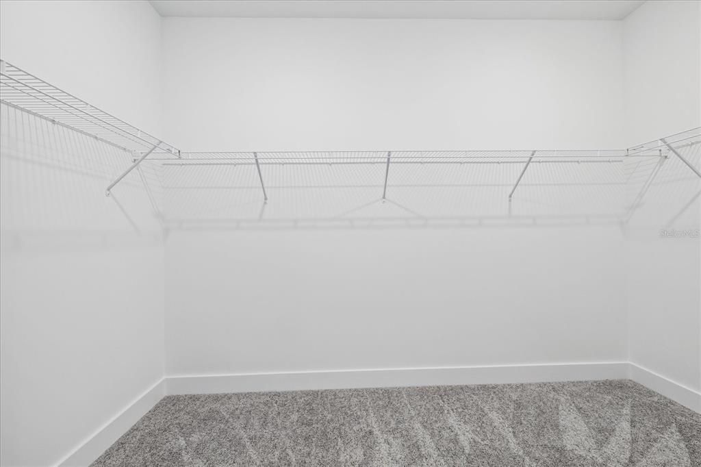 Active With Contract: $349,999 (3 beds, 2 baths, 1954 Square Feet)