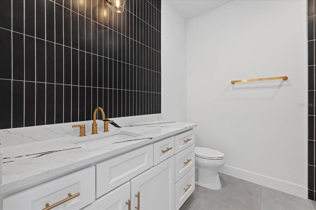 Active With Contract: $349,999 (3 beds, 2 baths, 1954 Square Feet)