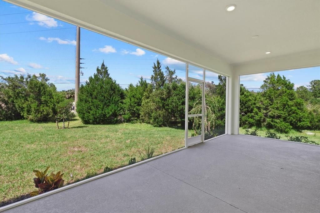 Active With Contract: $349,999 (3 beds, 2 baths, 1954 Square Feet)