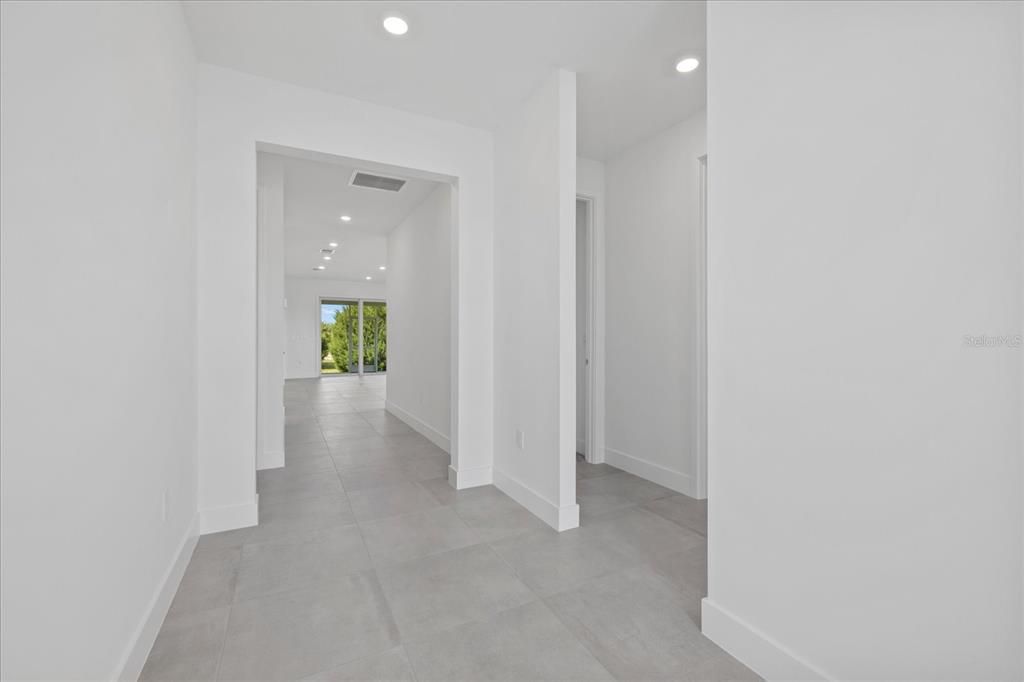 Active With Contract: $349,999 (3 beds, 2 baths, 1954 Square Feet)