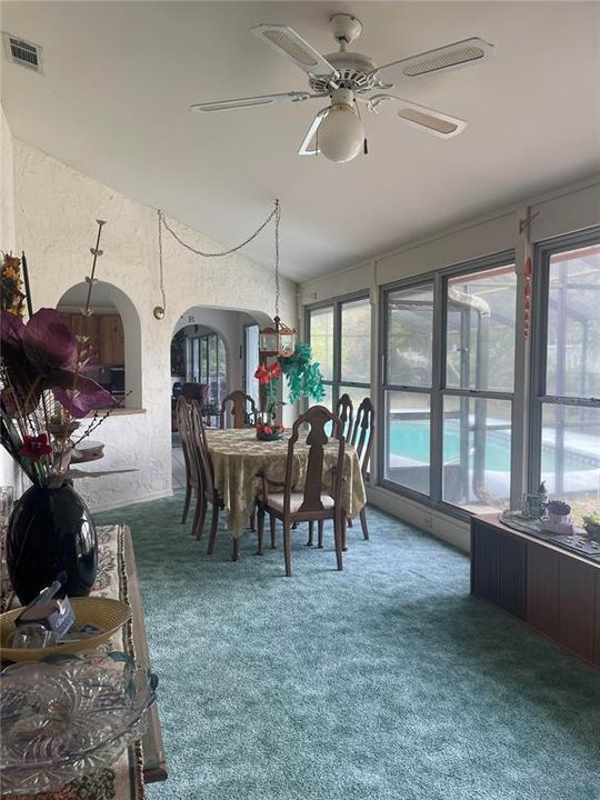 En Venta: $385,000 (3 camas, 3 baños, 2344 Pies cuadrados)