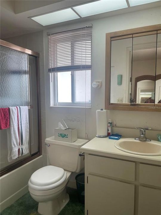 En Venta: $385,000 (3 camas, 3 baños, 2344 Pies cuadrados)