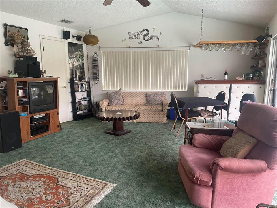 En Venta: $385,000 (3 camas, 3 baños, 2344 Pies cuadrados)