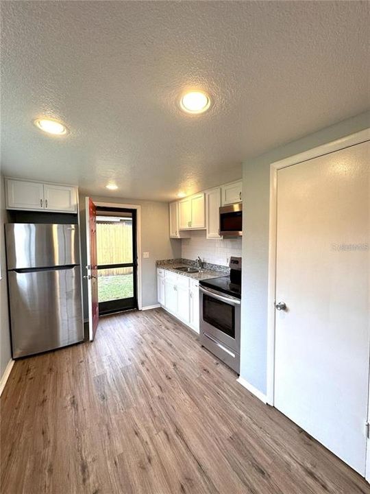 На продажу: $1,295,000 (0 спален, 0 ванн, 4212 Квадратных фут)