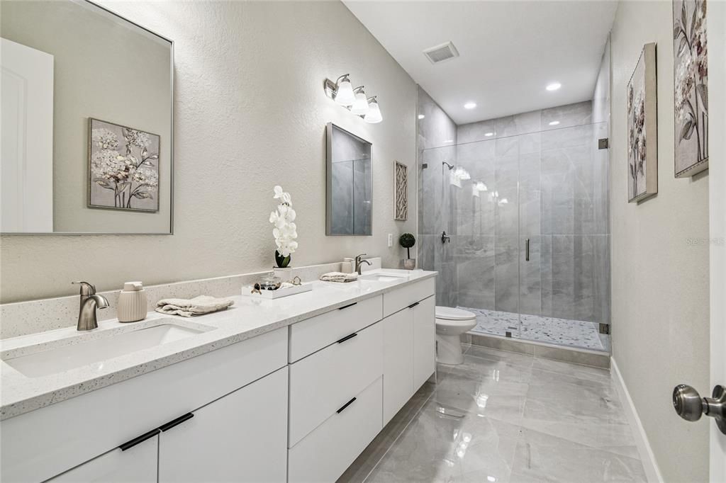 For Sale: $679,000 (4 beds, 2 baths, 2137 Square Feet)