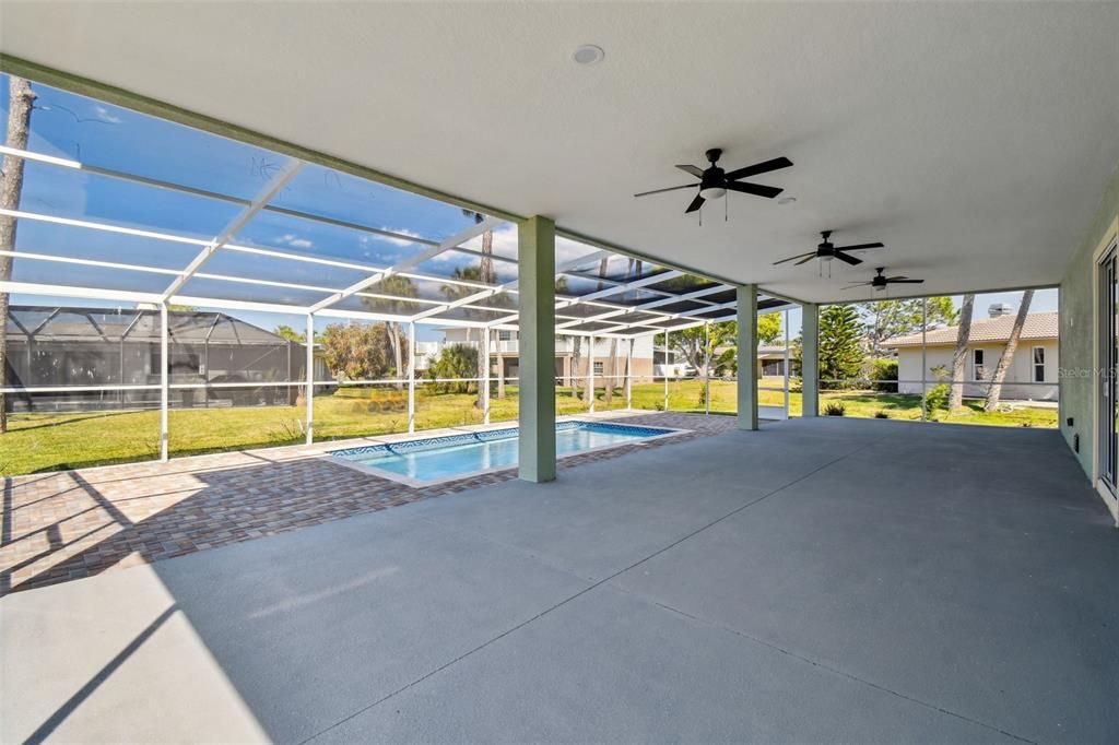 For Sale: $679,000 (4 beds, 2 baths, 2137 Square Feet)