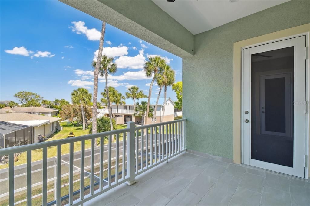 For Sale: $679,000 (4 beds, 2 baths, 2137 Square Feet)