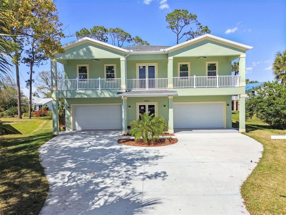 For Sale: $679,000 (4 beds, 2 baths, 2137 Square Feet)