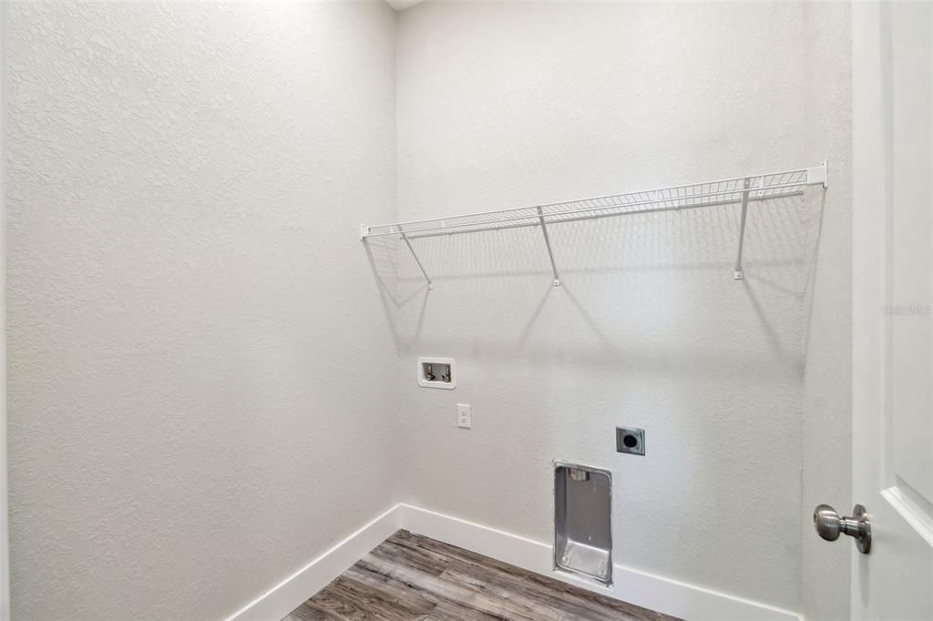 For Sale: $679,000 (4 beds, 2 baths, 2137 Square Feet)