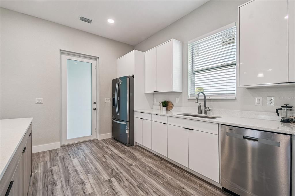 For Sale: $679,000 (4 beds, 2 baths, 2137 Square Feet)