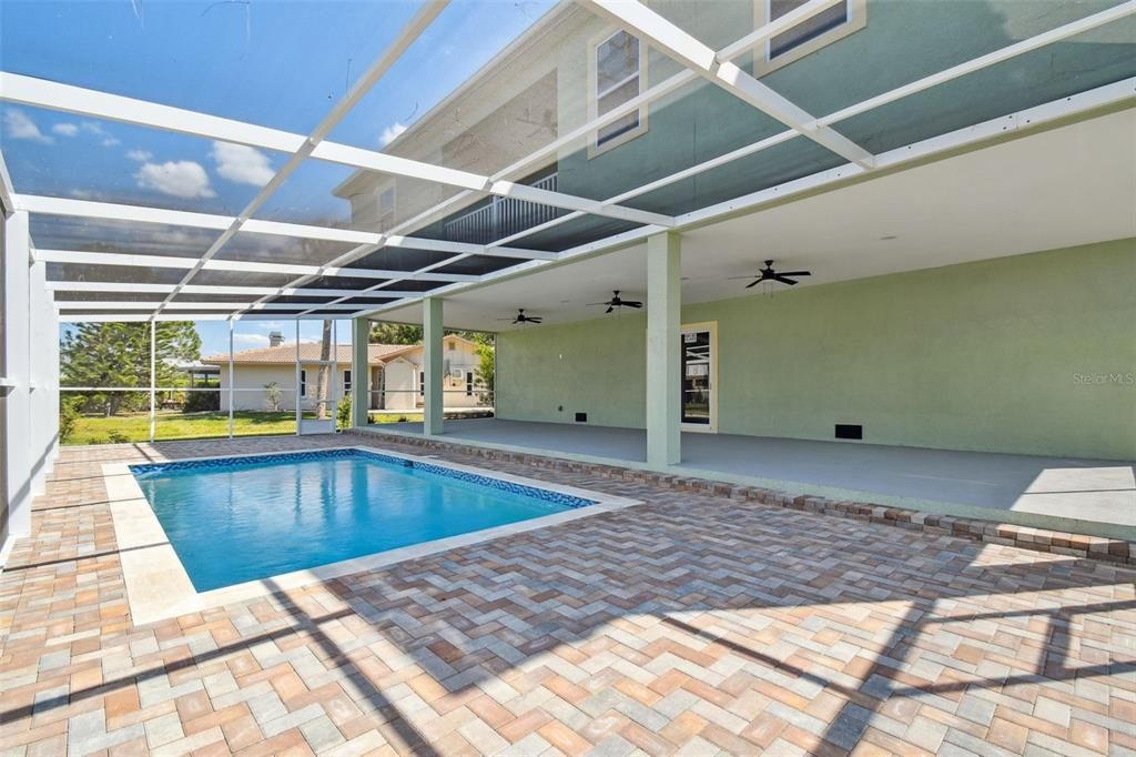 For Sale: $679,000 (4 beds, 2 baths, 2137 Square Feet)