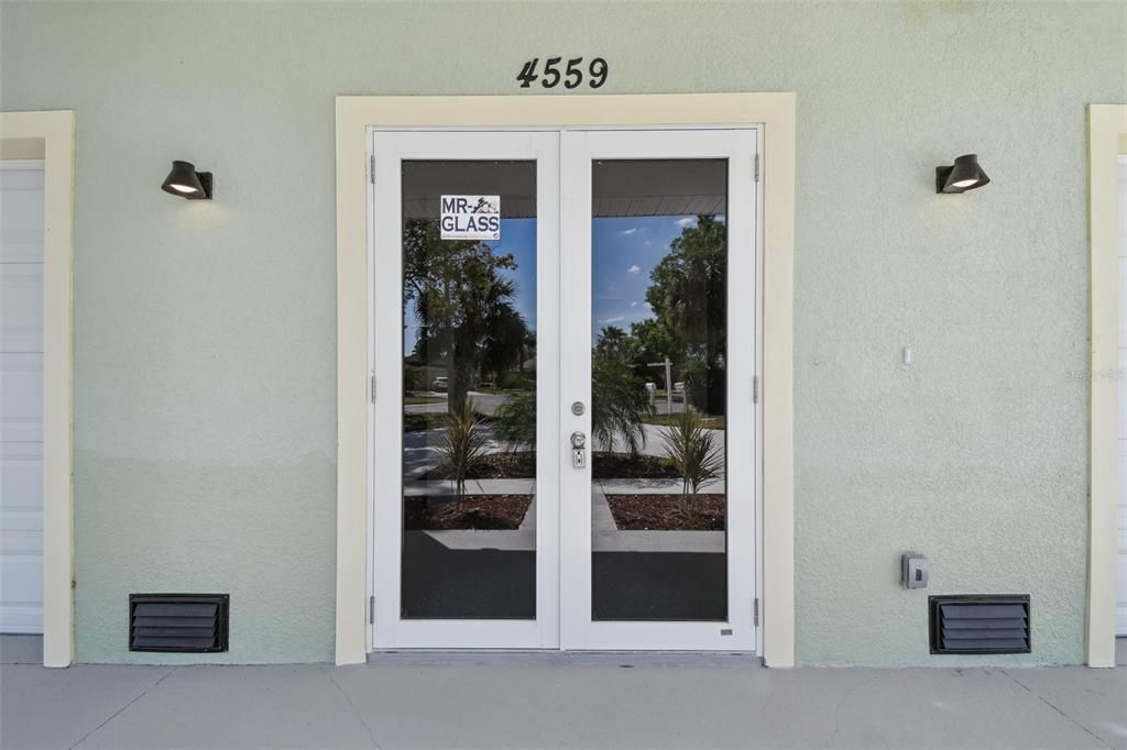 For Sale: $679,000 (4 beds, 2 baths, 2137 Square Feet)