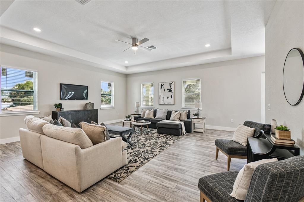 For Sale: $679,000 (4 beds, 2 baths, 2137 Square Feet)