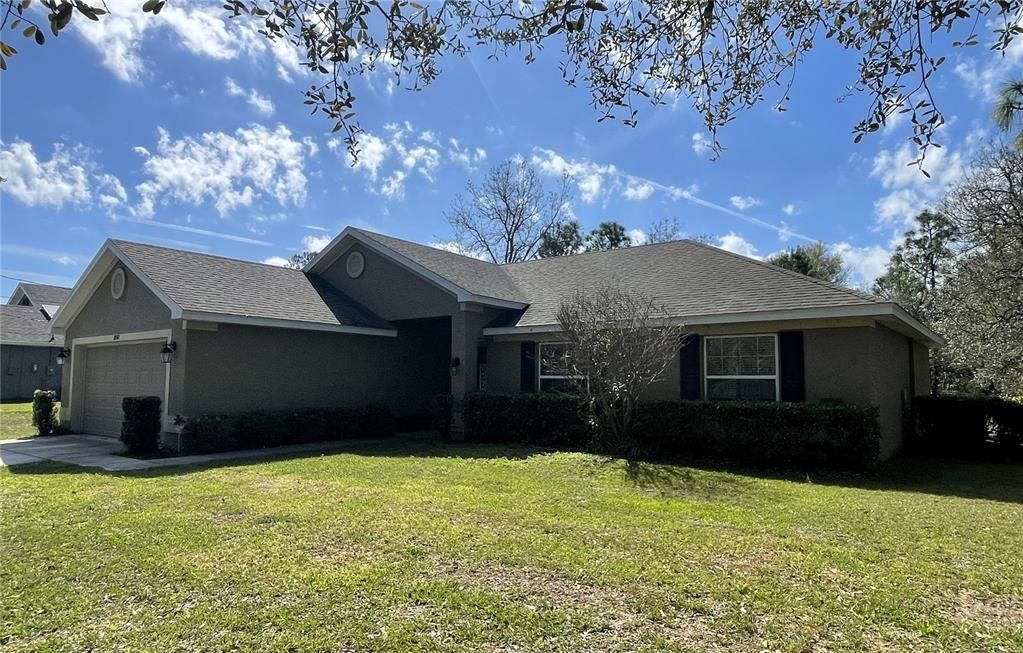 For Sale: $384,900 (4 beds, 2 baths, 1762 Square Feet)