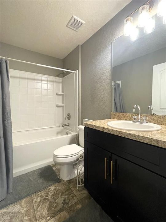 For Sale: $384,900 (4 beds, 2 baths, 1762 Square Feet)