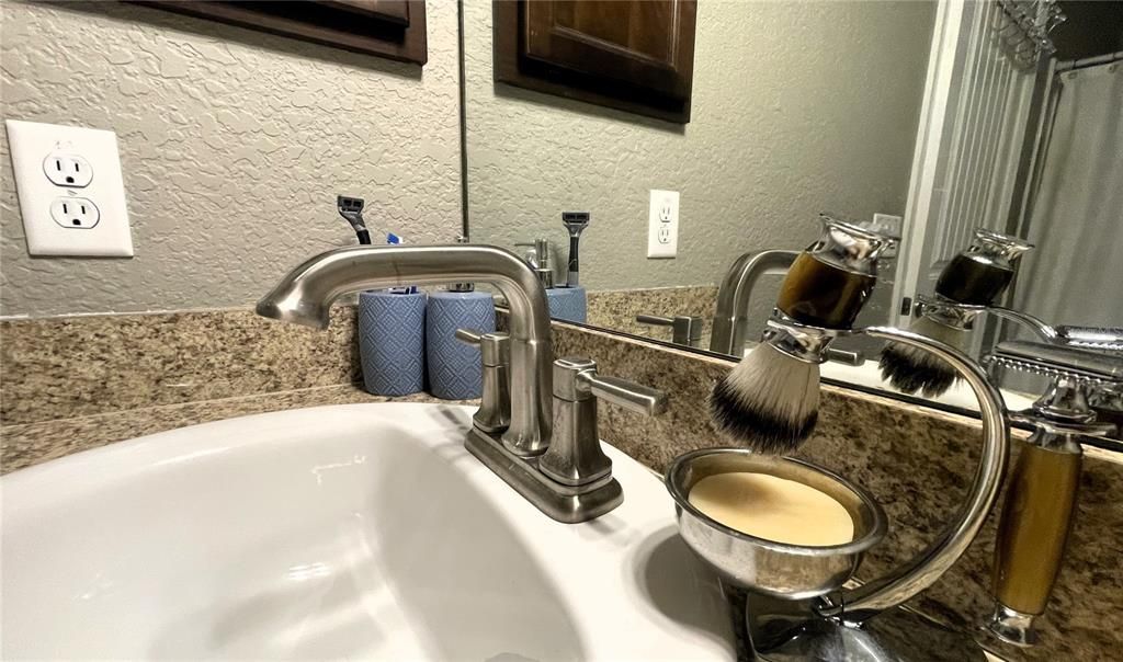 For Sale: $384,900 (4 beds, 2 baths, 1762 Square Feet)
