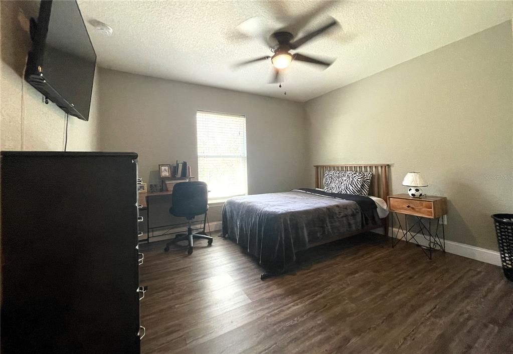 For Sale: $384,900 (4 beds, 2 baths, 1762 Square Feet)