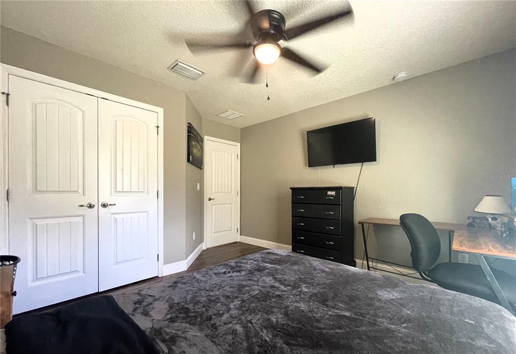 For Sale: $384,900 (4 beds, 2 baths, 1762 Square Feet)