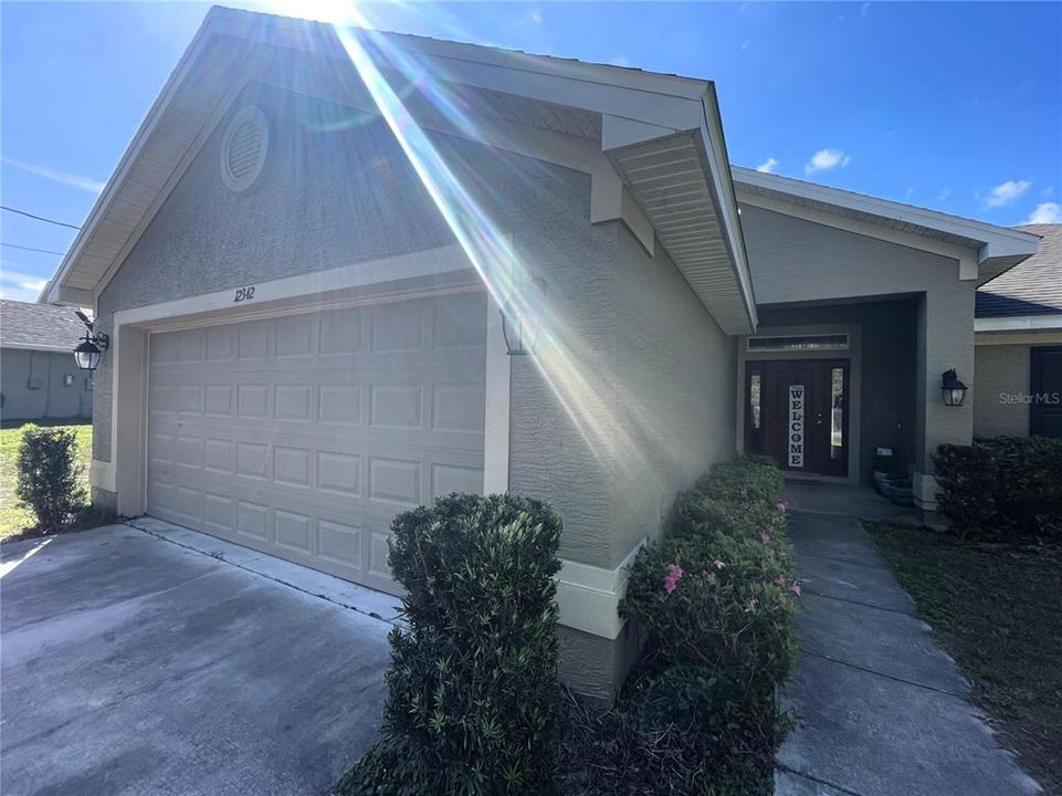 For Sale: $384,900 (4 beds, 2 baths, 1762 Square Feet)