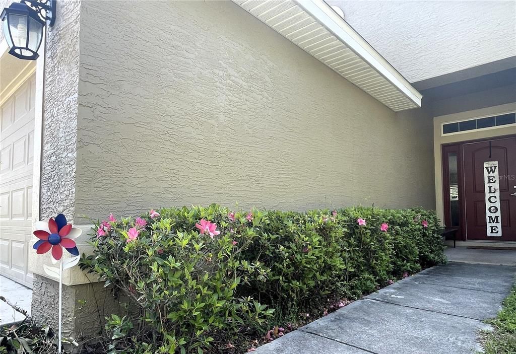 For Sale: $384,900 (4 beds, 2 baths, 1762 Square Feet)