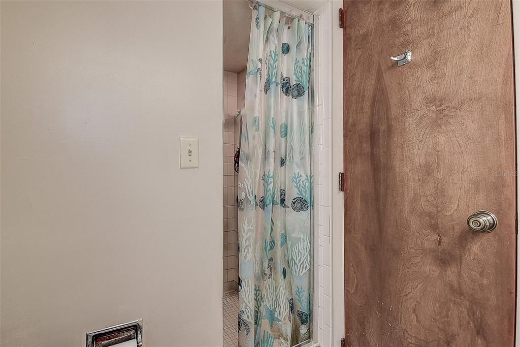 На продажу: $275,000 (2 спален, 2 ванн, 1170 Квадратных фут)