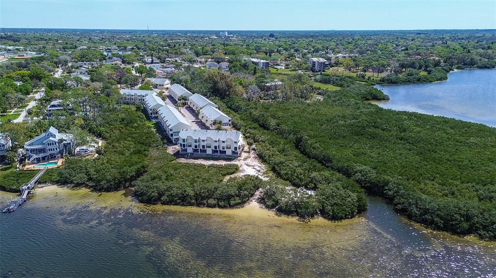 На продажу: $275,000 (2 спален, 2 ванн, 1170 Квадратных фут)