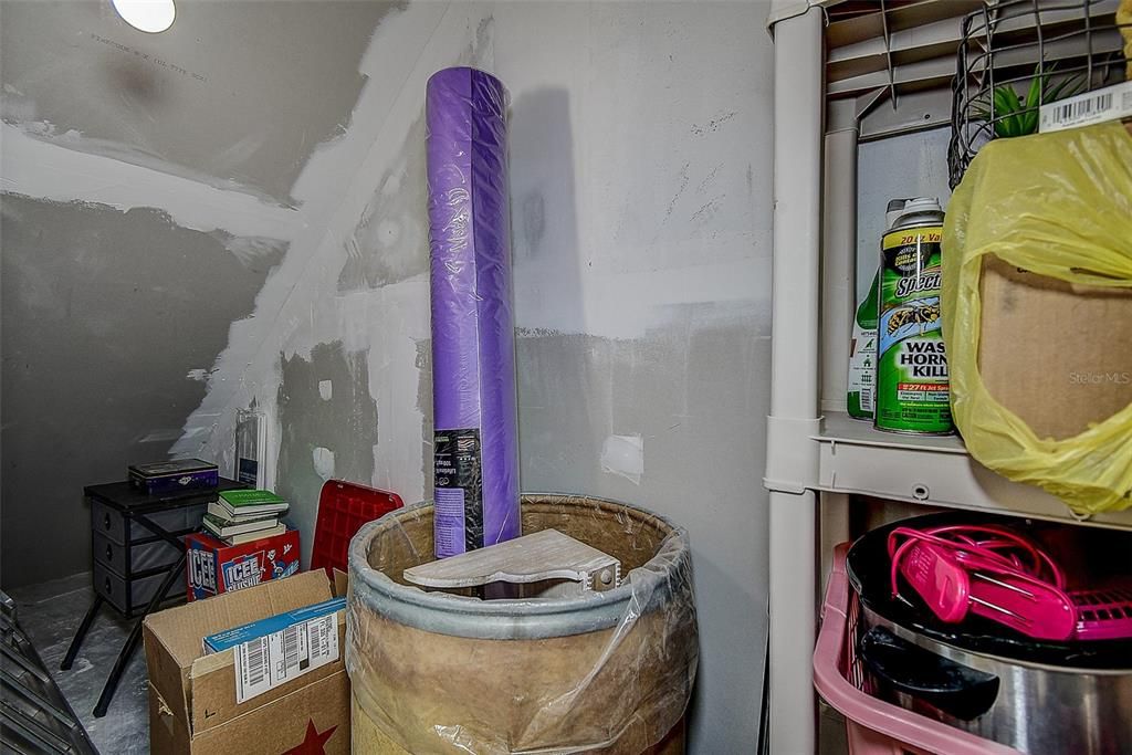 На продажу: $275,000 (2 спален, 2 ванн, 1170 Квадратных фут)