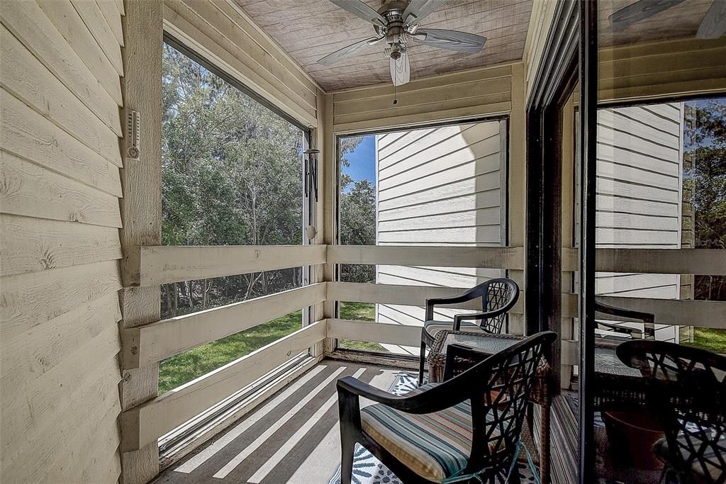 На продажу: $275,000 (2 спален, 2 ванн, 1170 Квадратных фут)