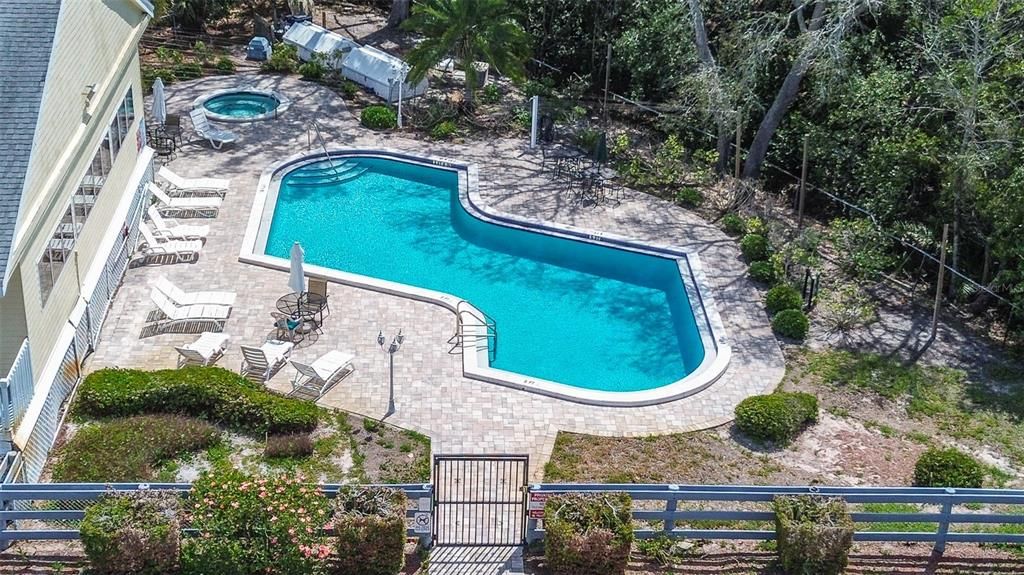 На продажу: $275,000 (2 спален, 2 ванн, 1170 Квадратных фут)