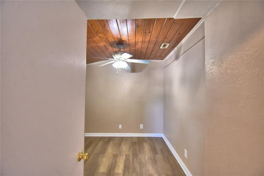 待售: $237,400 (3 贝兹, 1 浴室, 1509 平方英尺)