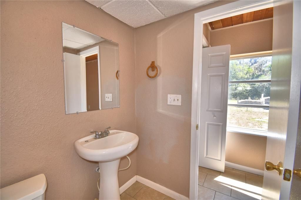 待售: $237,400 (3 贝兹, 1 浴室, 1509 平方英尺)