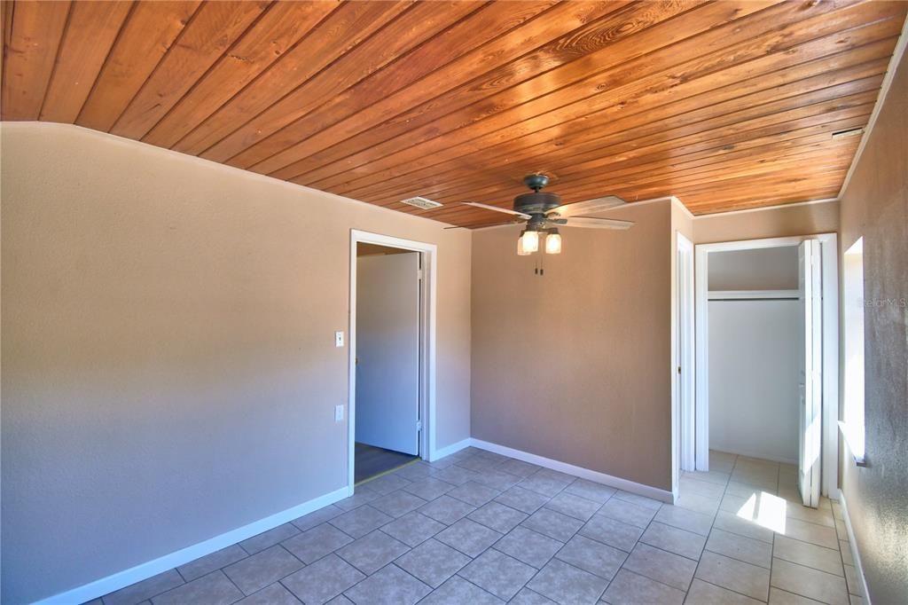 待售: $237,400 (3 贝兹, 1 浴室, 1509 平方英尺)