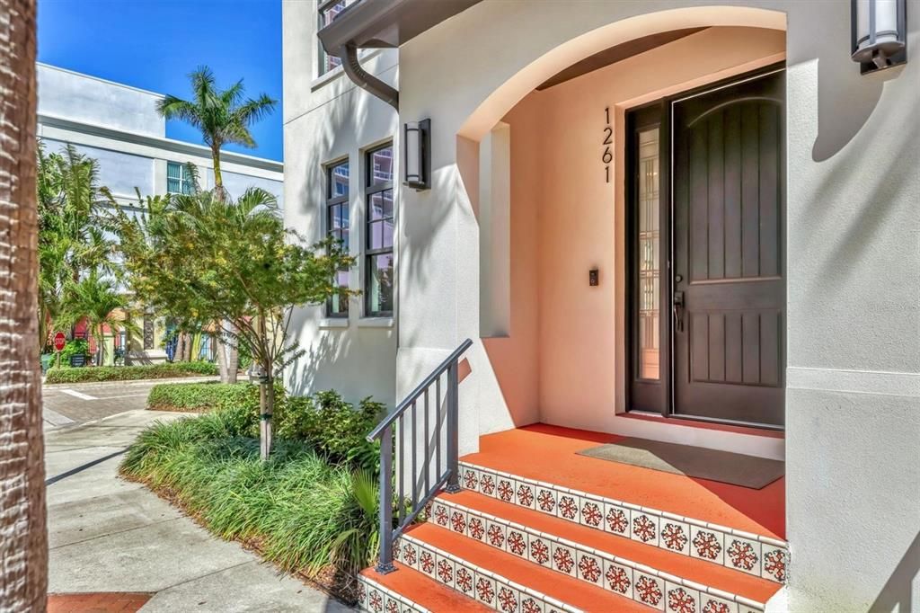 最近租的: $6,400 (3 贝兹, 2 浴室, 2243 平方英尺)