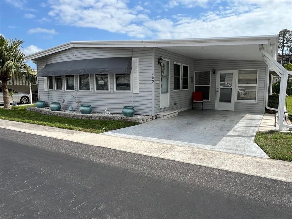 For Sale: $148,500 (2 beds, 2 baths, 1248 Square Feet)