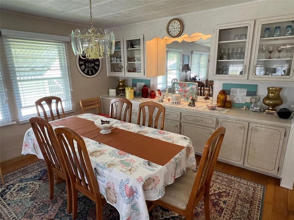 For Sale: $148,500 (2 beds, 2 baths, 1248 Square Feet)