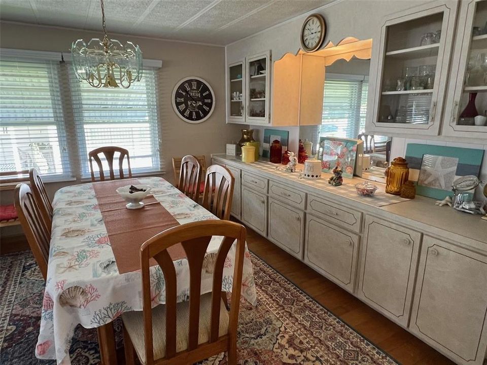 For Sale: $148,500 (2 beds, 2 baths, 1248 Square Feet)