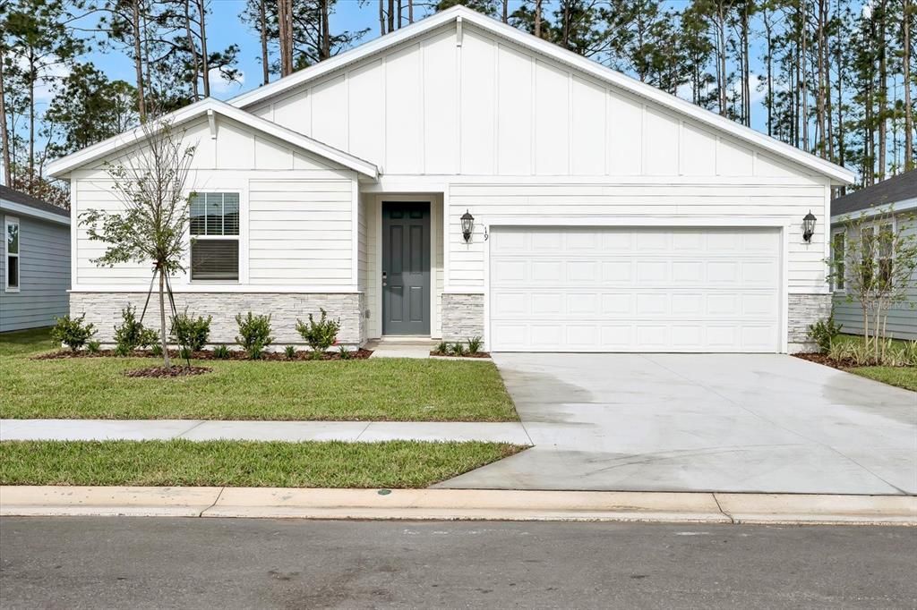 Недавно продано: $352,990 (4 спален, 2 ванн, 1817 Квадратных фут)