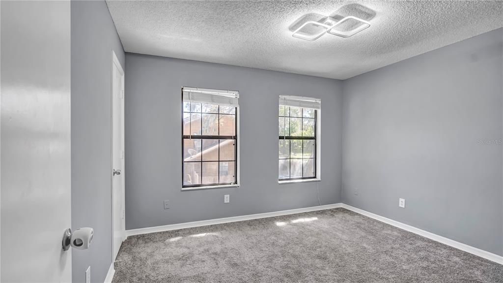 For Rent: $2,150 (3 beds, 2 baths, 1159 Square Feet)