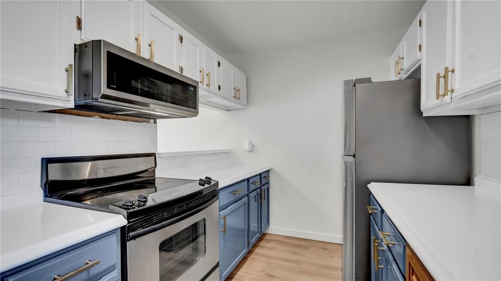 For Rent: $2,150 (3 beds, 2 baths, 1159 Square Feet)