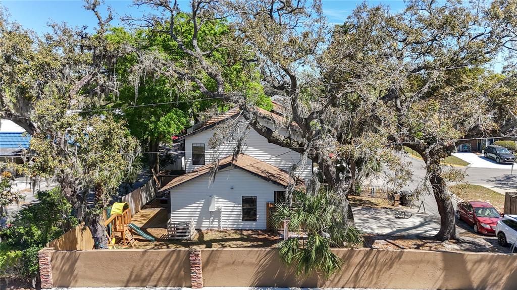 For Rent: $2,150 (3 beds, 2 baths, 1159 Square Feet)