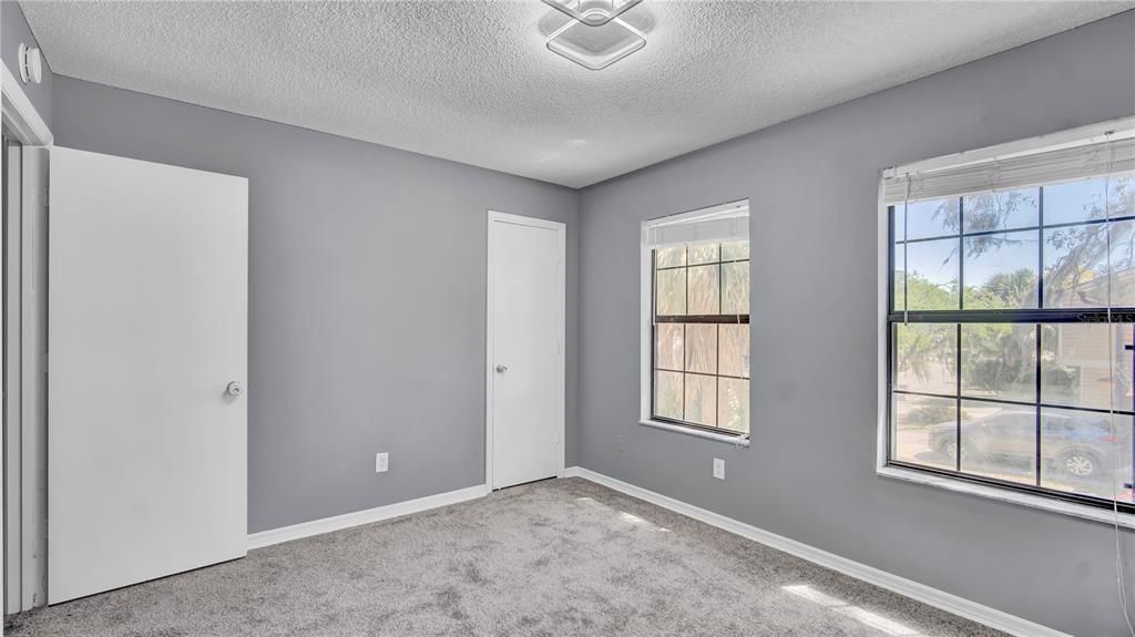 For Rent: $2,150 (3 beds, 2 baths, 1159 Square Feet)