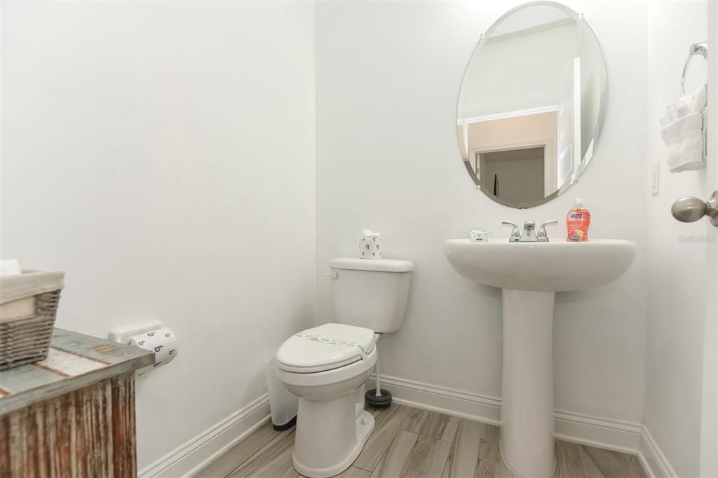 For Sale: $860,000 (4 beds, 2 baths, 2103 Square Feet)