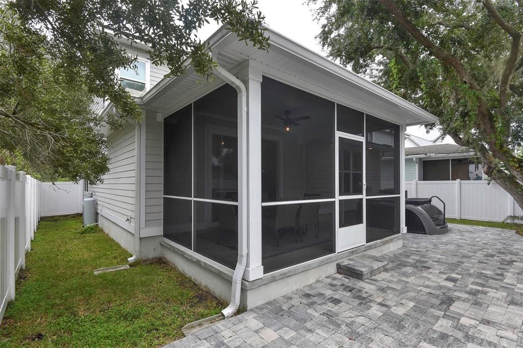 For Sale: $860,000 (4 beds, 2 baths, 2103 Square Feet)