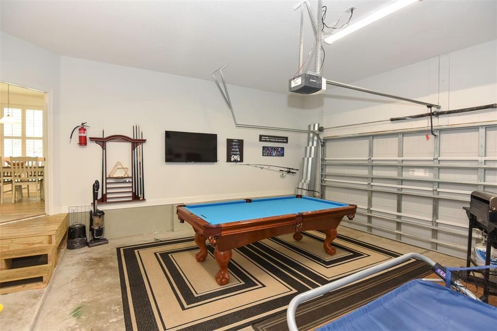 For Sale: $860,000 (4 beds, 2 baths, 2103 Square Feet)