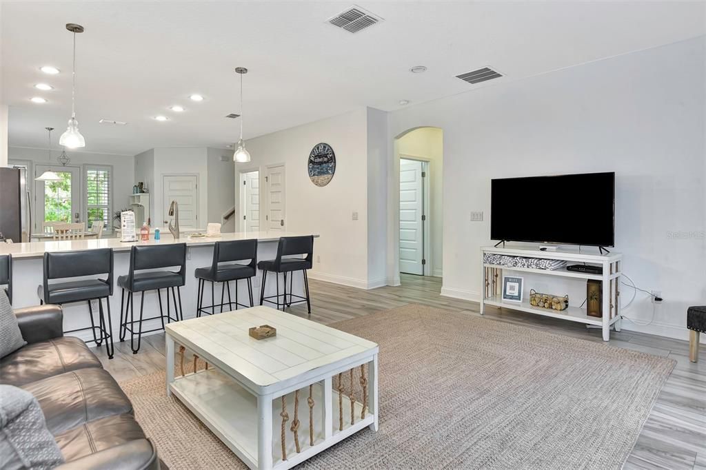 For Sale: $860,000 (4 beds, 2 baths, 2103 Square Feet)