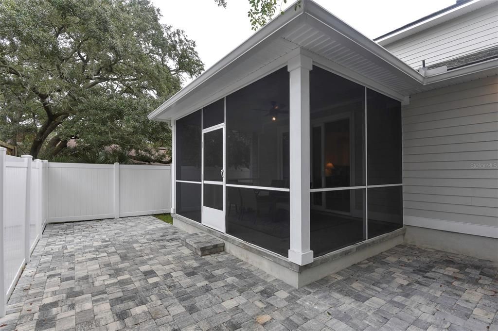 For Sale: $860,000 (4 beds, 2 baths, 2103 Square Feet)