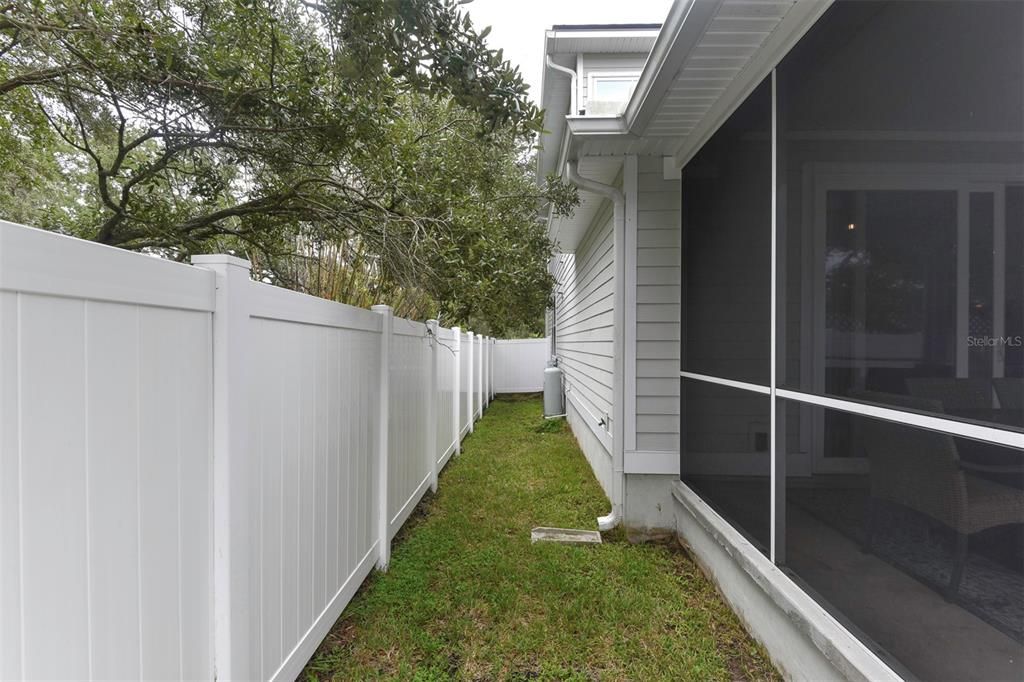 For Sale: $860,000 (4 beds, 2 baths, 2103 Square Feet)