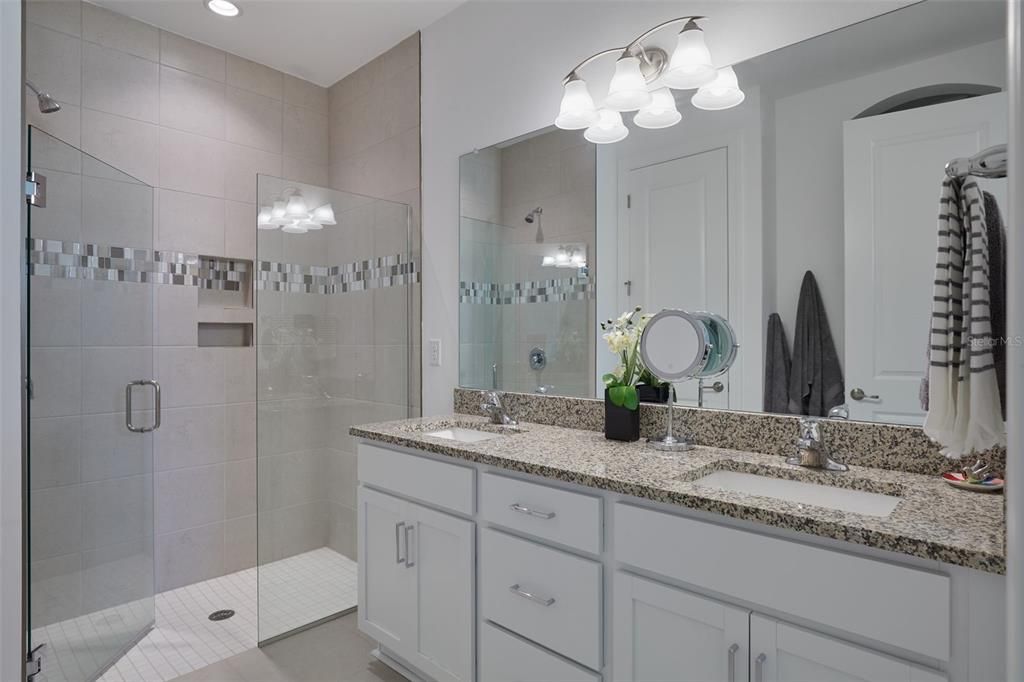 En Renta: $2,700 (3 camas, 2 baños, 1647 Pies cuadrados)