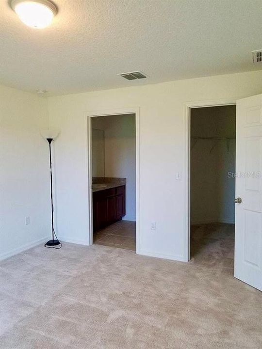 For Sale: $279,900 (3 beds, 2 baths, 1546 Square Feet)