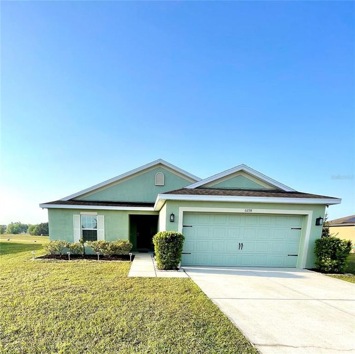 For Sale: $279,900 (3 beds, 2 baths, 1546 Square Feet)